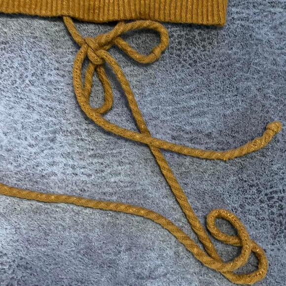 Fashion nova off the shoulder top - Picture 3 of 7